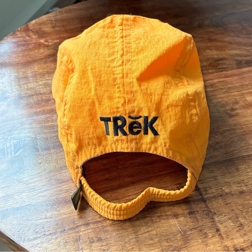 Land Rover Trek Hat - Picture 5 of 9
